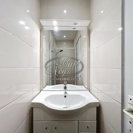 Apartment T2 Pour 4 Personnes Avec Grande Terrasse Et Pergola A 300m De Pramousquier - Le Lavandou